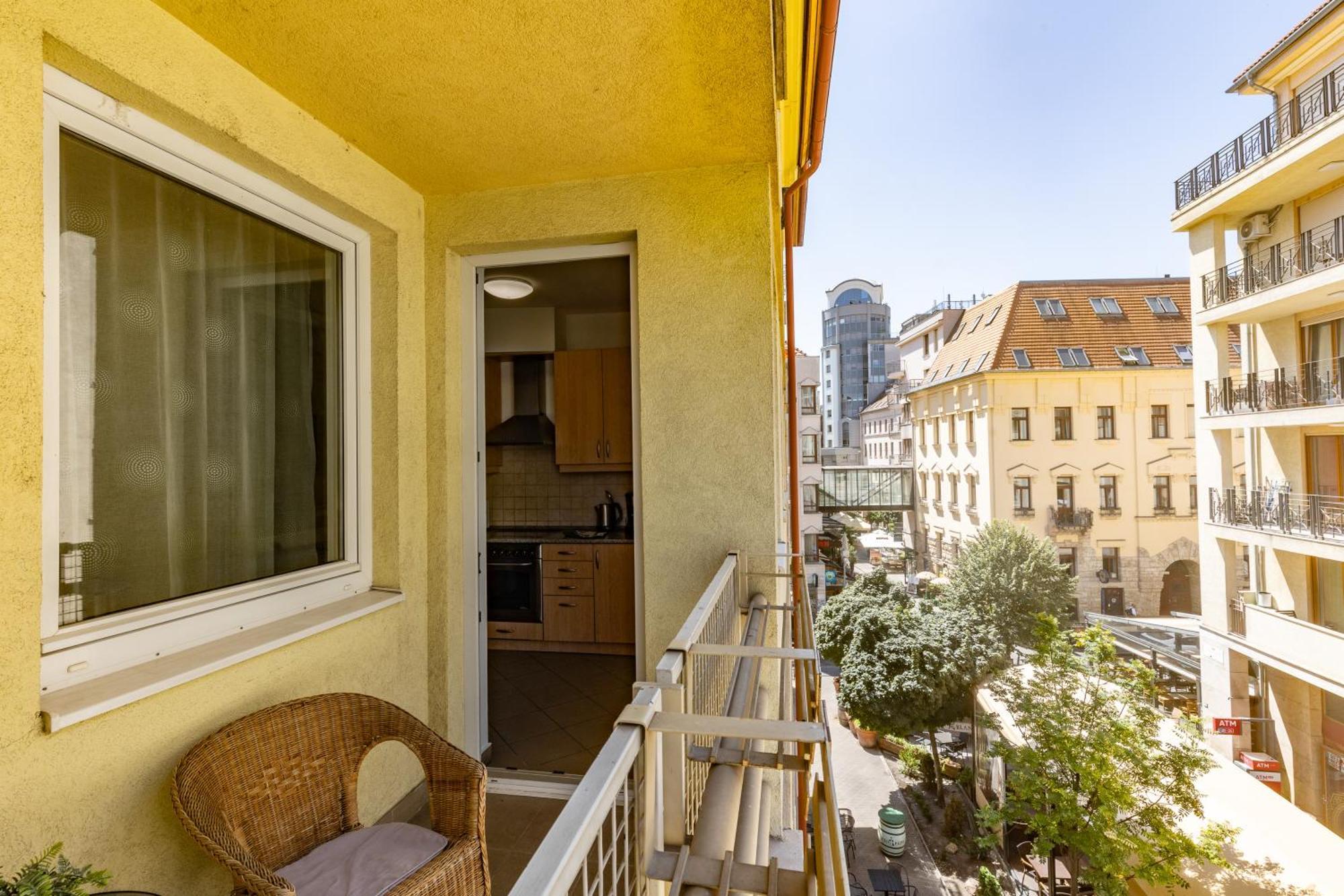 Gozsdu White Raven Residence 305 Будапеща Екстериор снимка