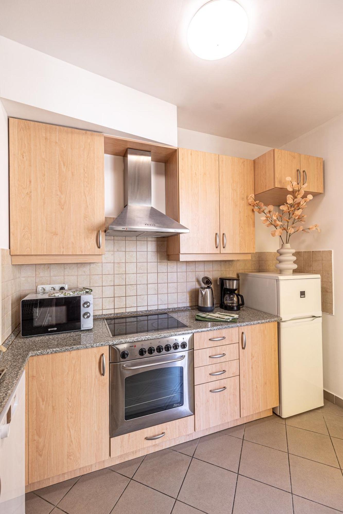 Gozsdu White Raven Residence 305 Будапеща Екстериор снимка